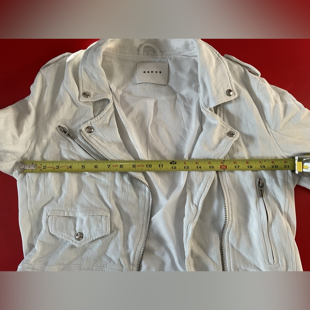 White Jacket - image 4